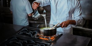 Discover the Essence of Sri Lankan Coconuts with MAGGI® Coconut Milk Powder Mix