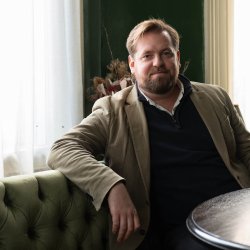 Dom Jacobs buys pub division from JKS