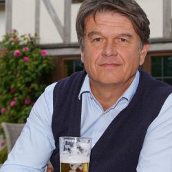 Oakman sells 10 freeholds to The Restaurant Group