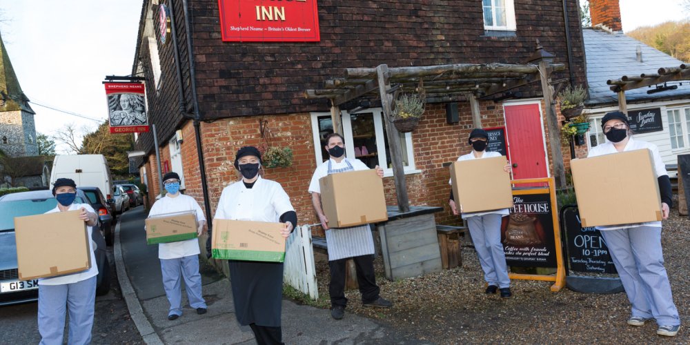 Pub cooks 5,000 meals for NHS teams