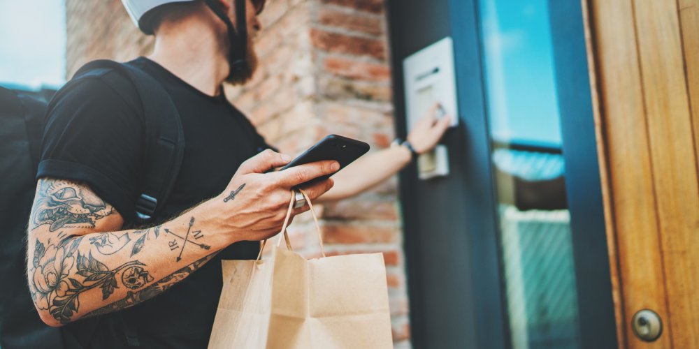 Feature: Takeaways and deliveries