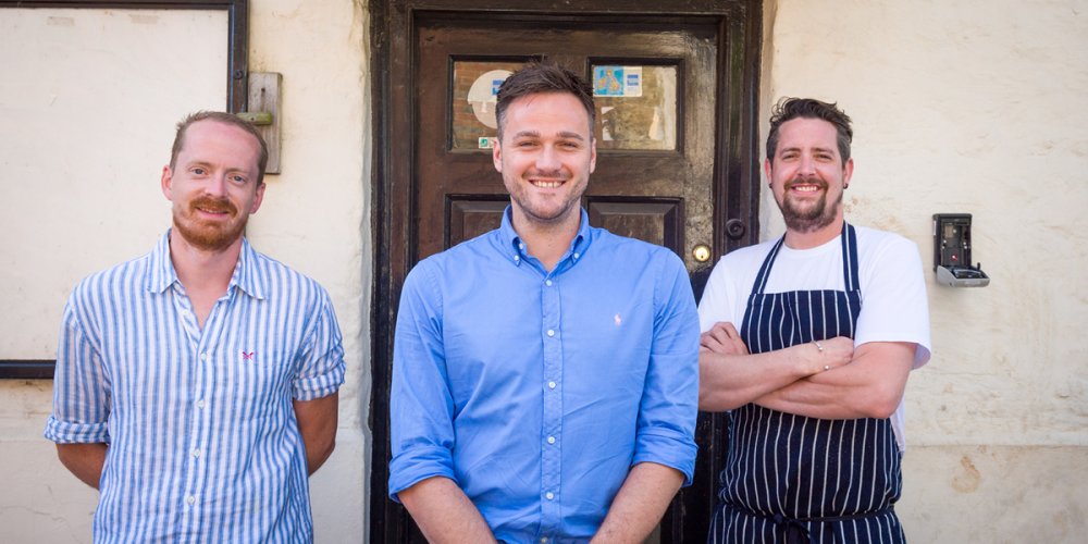 Oxfordshire operator takes on two Star pubs