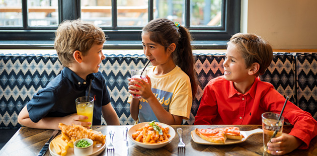 Childrens menu kids eating in pubs with pub food